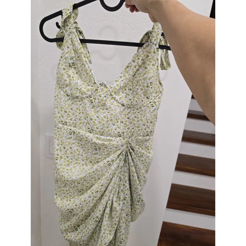 PrettyLittle Thing Green Daisy Floral Print Underwire Draped Midi Dress UK 10/US